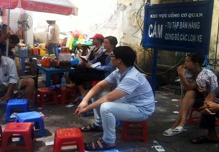 “Đội giá” các dịch vụ ăn theo mùa thi