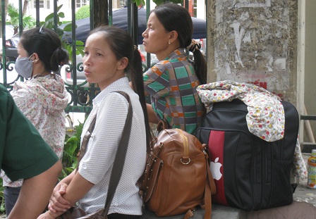 Sỹ tử tạm biệt Thủ đô, háo hức về lại quê nhà