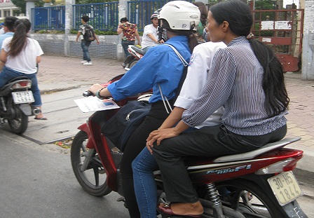 Sỹ tử tạm biệt Thủ đô, háo hức về lại quê nhà