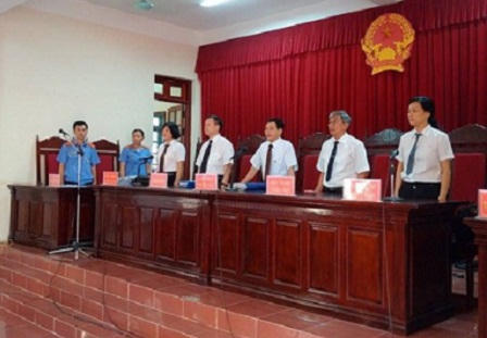 Vụ “quan tài diễu phố”: Các bị cáo thành khẩn nhận "không oan"