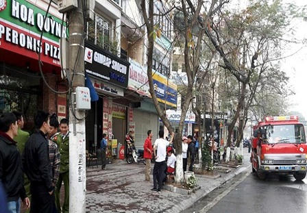 Hà Nội: Cháy lớn trên phố Trần Đăng Ninh