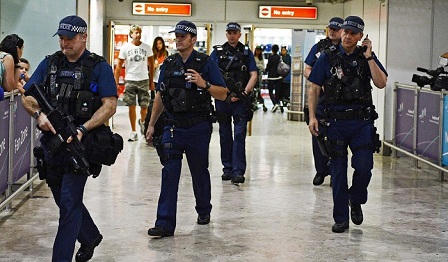 Tình báo đang... lạc hậu, EU trông chờ biên giới điện tử