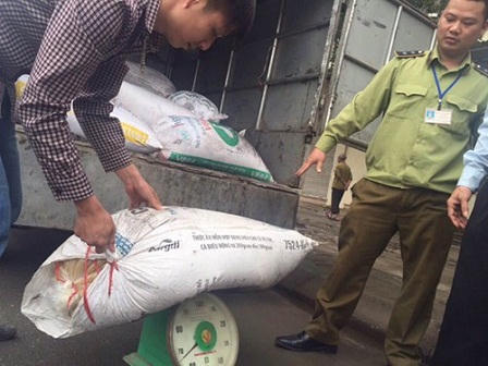 Hơn 10 tấn mỡ thành phẩm ra Hà Nội tiêu thụ bị tóm