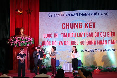 Hà Nội chung kết cuộc thi Tìm hiểu Luật Bầu cử: Thí sinh nô nức đua tài