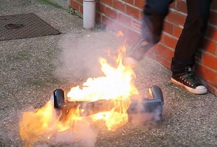 Lạ lùng thế giới 'cấm tiệt', người trẻ Việt ra sức chơi