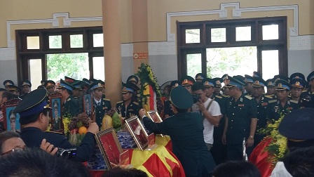 Toàn cảnh lễ viếng và truy điệu 9 quân nhân trên máy bay Casa 212 hy sinh