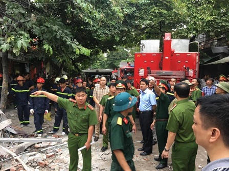 Thêm một người được cứu, xác định nguyên nhân ban đầu vụ sập nhà ở Hà Nội