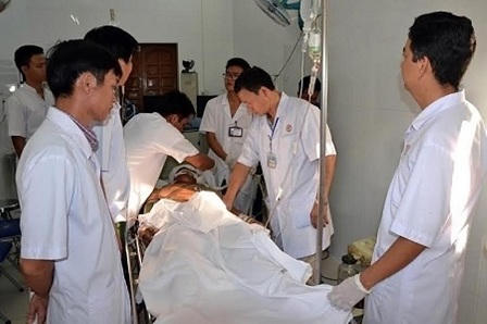 Những chuyến bay bão táp vượt biển cứu người