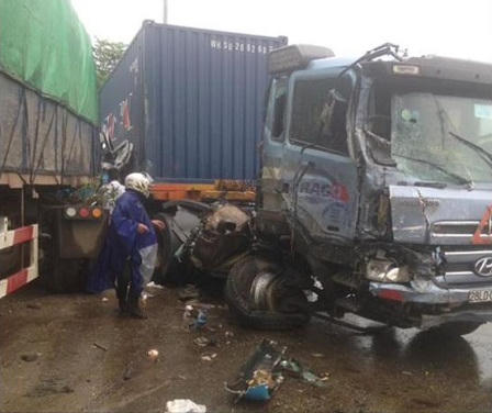 Hòa Bình: Tai nạn liên hoàn khiến 6 người thương vong