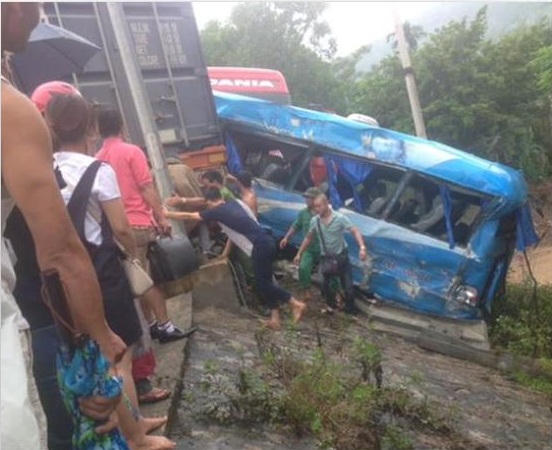 Hòa Bình: Tai nạn liên hoàn khiến 6 người thương vong