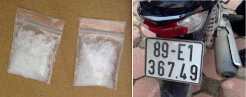 Bàn giao hai đối tượng tàng trữ trái phép ma túy