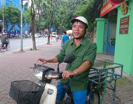 CSGT trả lại hơn 70 triệu đồng cho người rơi ví