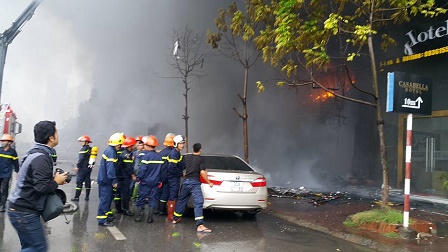 Toàn cảnh vụ hỏa hoạn kinh hoàng phố Trần Thái Tông