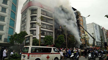 Toàn cảnh vụ hỏa hoạn kinh hoàng phố Trần Thái Tông