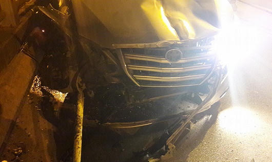 Tài xế Innova gây tại nạn, hất văng nạn nhân rơi xuống chân cầu Thanh Trì định rú ga bỏ chạy