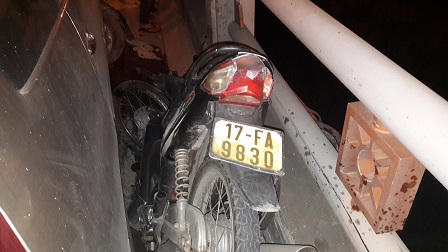 Tài xế Innova gây tại nạn, hất văng nạn nhân rơi xuống chân cầu Thanh Trì định rú ga bỏ chạy