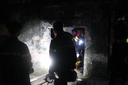 Toàn cảnh vụ cháy chùa Tĩnh Lâu, phố Trích Sài