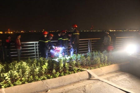 Toàn cảnh vụ cháy chùa Tĩnh Lâu, phố Trích Sài