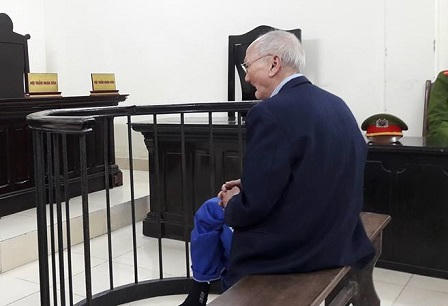 Giết em cùng cha khác mẹ, cụ ông lĩnh 18 năm tù