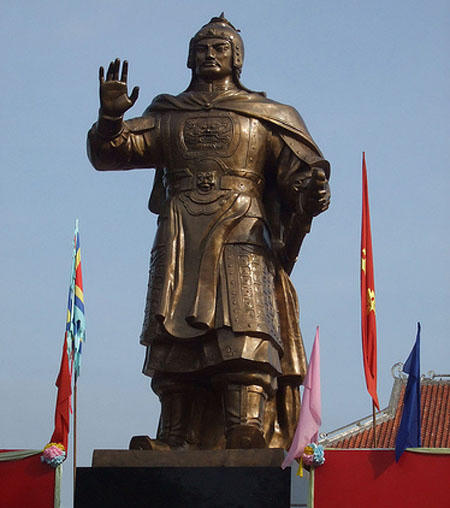 Tuổi Dậu với danh nhân Việt Nam