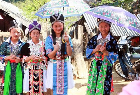 Đặc sắc tục cướp vợ của người Mông