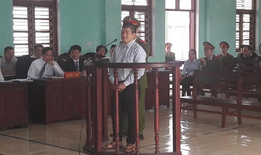 Mâu thuẫn trong mối quan hệ giữa Tàng keangnam và “bạn hàng“?