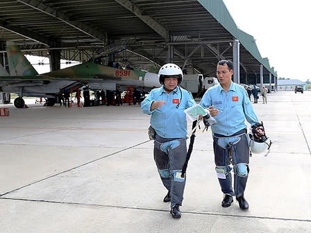 “Hổ mang chúa”  ở vùng trời Đông Bắc