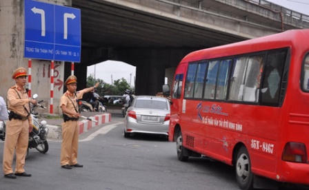 Cửa ngõ thủ đô tắc nghẽn sau 4 ngày nghỉ lễ