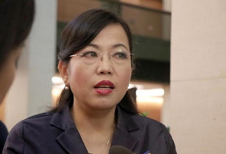 Không chất vấn xong  rồi để đấy!