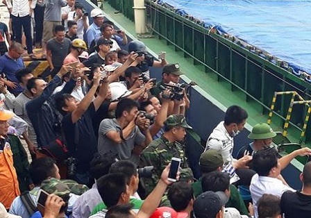 Còn 5 thuyền viên tàu mất tích trong vụ chìm tàu ở Nghệ An