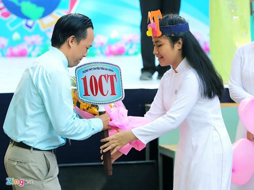 Hình ảnh ấn tượng về lễ khai giảng trên cả nước