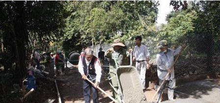 Những bước chân vượt đại ngàn