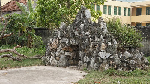 Ngôi đền 2.200 năm  và tích người mẹ nghèo  đả hổ ở xứ nhãn