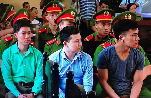 Hoãn phiên xử vụ sự cố y khoa làm 8 người chết ở Hòa Bình