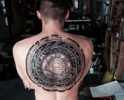 Chàng “phù thủy” của những hình xăm nghệ thuật 