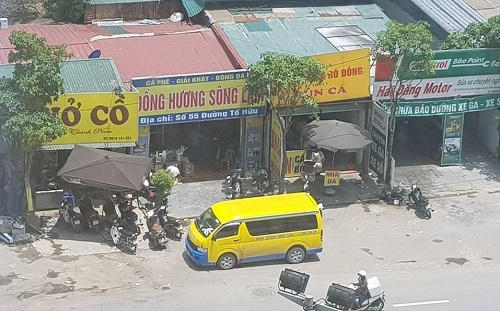 Hà Nội: Nhà xe Đồng Hương Sông Lam ngang nhiên dừng đỗ, đón trả khách trên đường