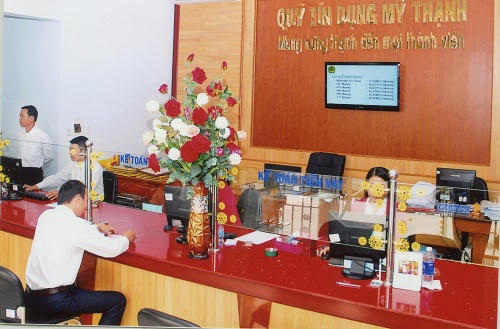 Người “đam mê” làm chuyện cộng đồng