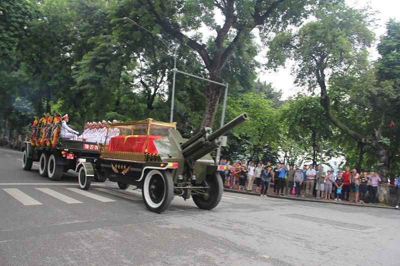 Người Hà Nội tiễn biệt cố Chủ tịch nước Trần Đại Quang về quê hương