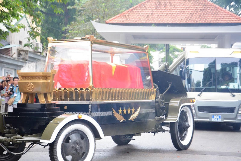 Người Hà Nội tiễn biệt cố Chủ tịch nước Trần Đại Quang về quê hương