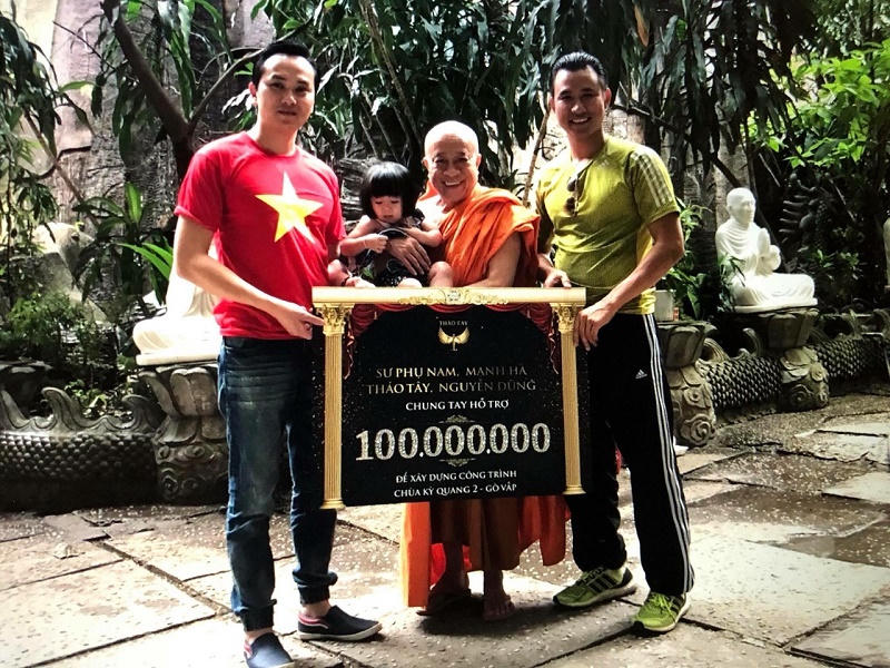 “Cậu bé” lập nghiệp từ đôi bàn tay trắng đến “ông chủ” Học viện tóc chuyên nghiệp