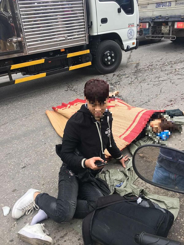 Va chạm giao thông, cô gái trẻ nguy kịch vì bị xe bồn chở dầu cán qua người