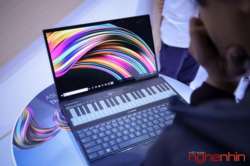 ASUS ra mắt ZenBook Pro Duo: laptop 2 màn hình 4K đầu tiên trên thế giới