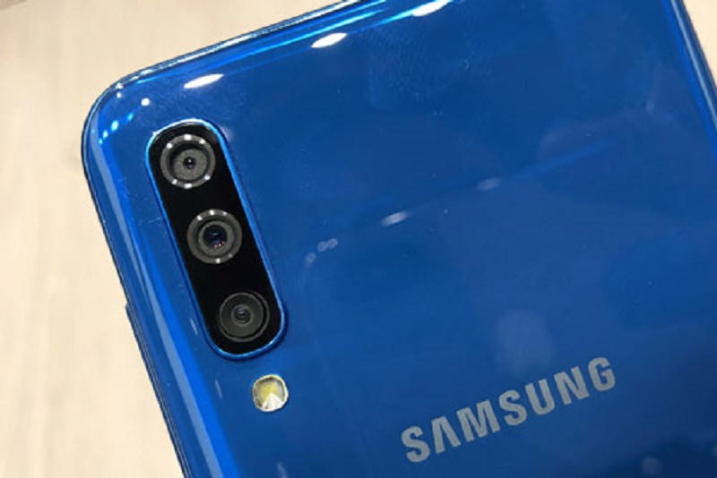 Galaxy A50 giảm giá hơn 1 triệu đồng tại thị trường Việt Nam