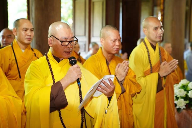 Hà Nội: Hòa thượng Thích Bảo Nghiêm truyền giới Bồ-tát đến 85 Tăng Ni trường hạ chùa Bồ Đề