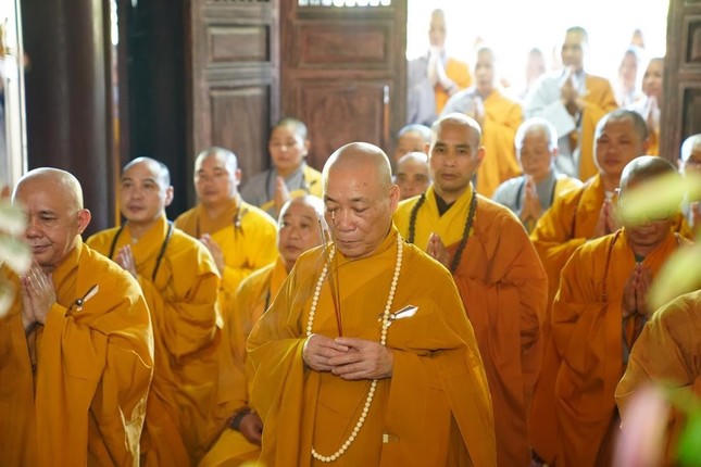 Hà Nội: Hòa thượng Thích Bảo Nghiêm truyền giới Bồ-tát đến 85 Tăng Ni trường hạ chùa Bồ Đề