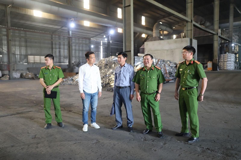 Kiên quyết xử lý vi phạm tại Cụm công nghiệp làng nghề Mẫn Xá