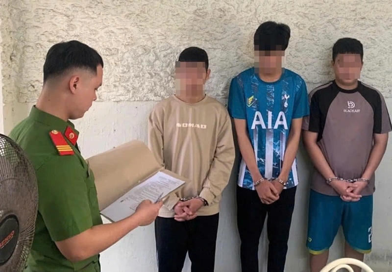 Liên tiếp các vụ shipper bị tấn công