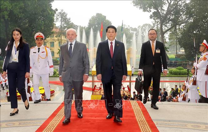 Chủ tịch nước Lương Cường chủ trì lễ đón chính thức Tổng thống Brazil