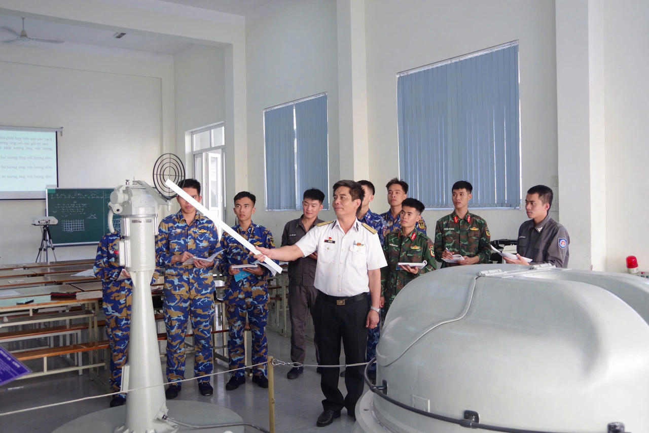 Gần 1000 chỉ tiêu tuyển sinh cho khối Hải quân