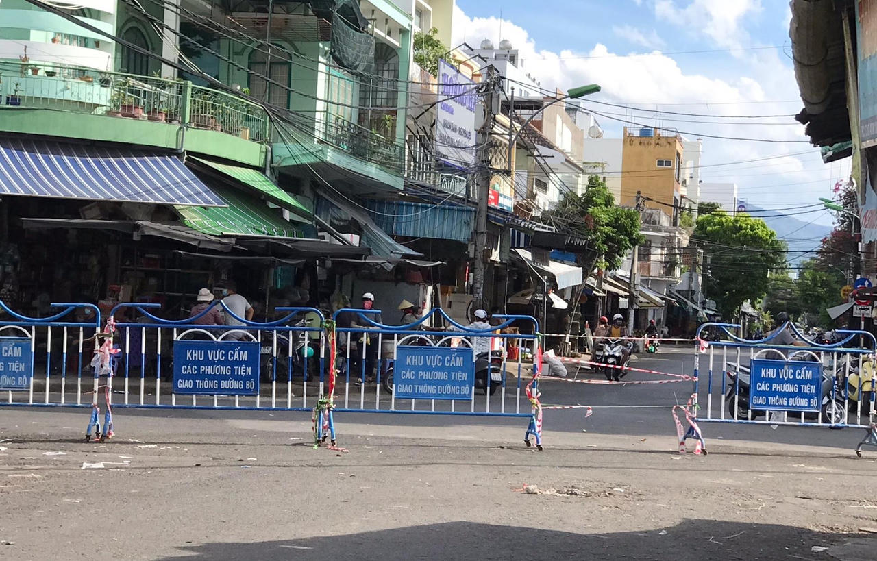 Phong tỏa một xã ở TP Nha Trang do ca nhiễm COVID-19 trong cộng đồng tăng
